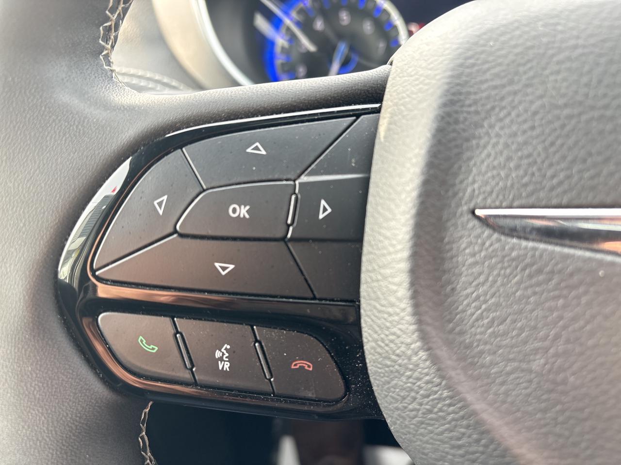 2022 Chrysler Pacifica Limited Photo