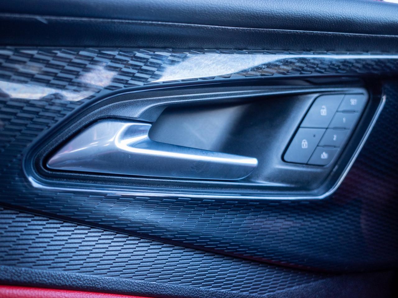 2024 Chevrolet Blazer EV eAWD RS - Power Liftgate Photo