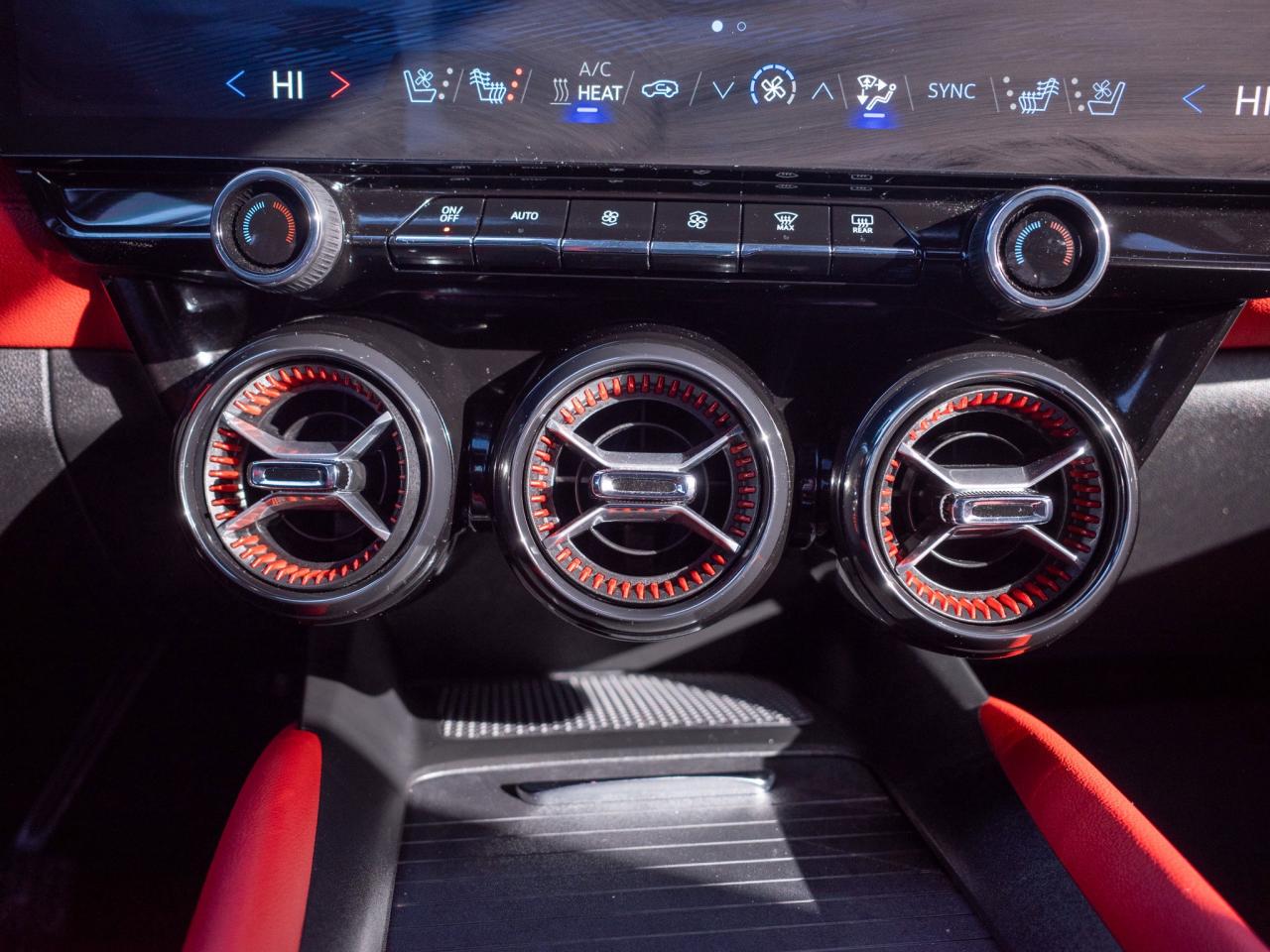 2024 Chevrolet Blazer EV eAWD RS - Power Liftgate Photo