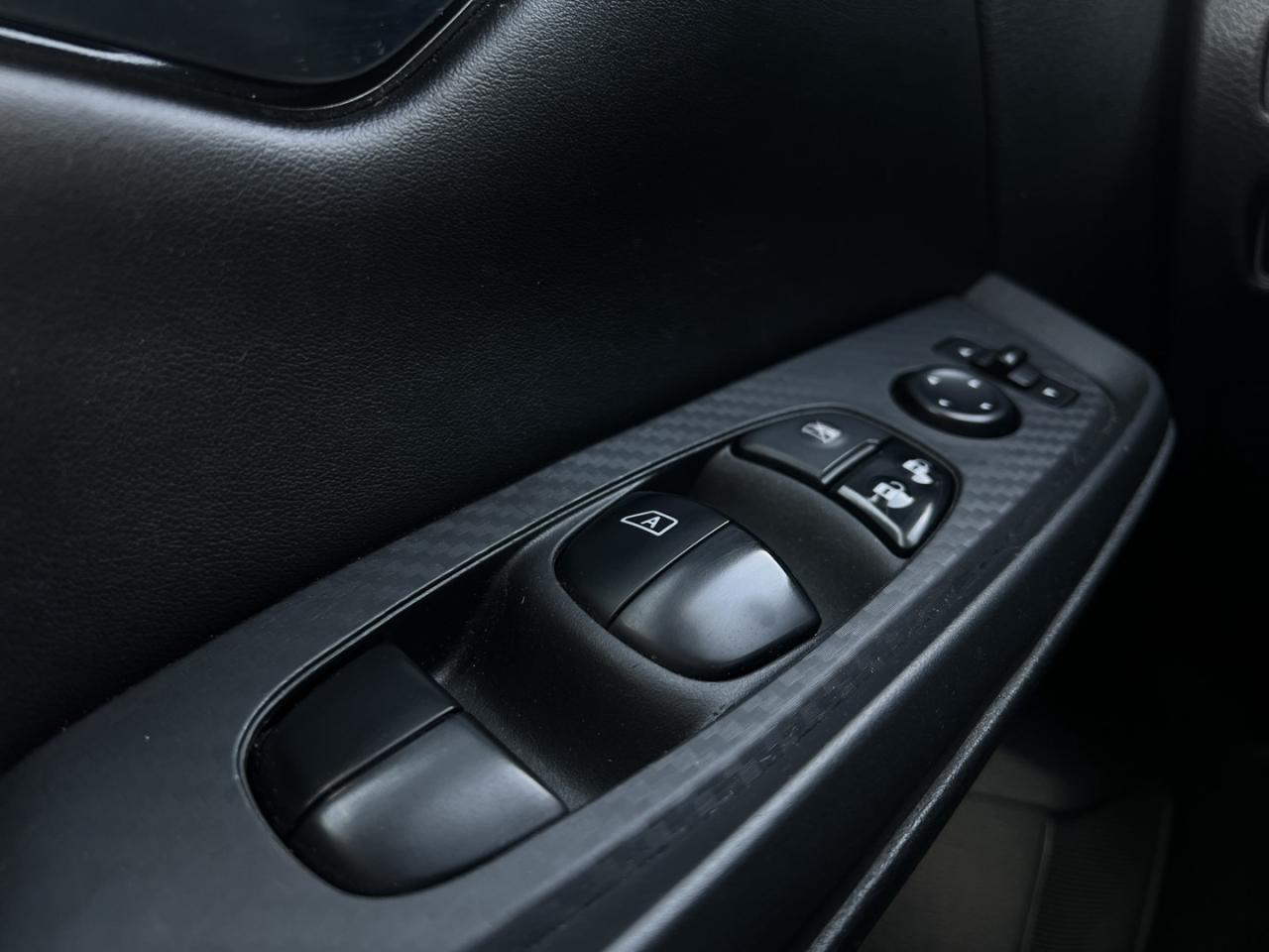 2021 Nissan Sentra SV   Sunroof   Htd Seats   Remote Start   Dual Cli Photo