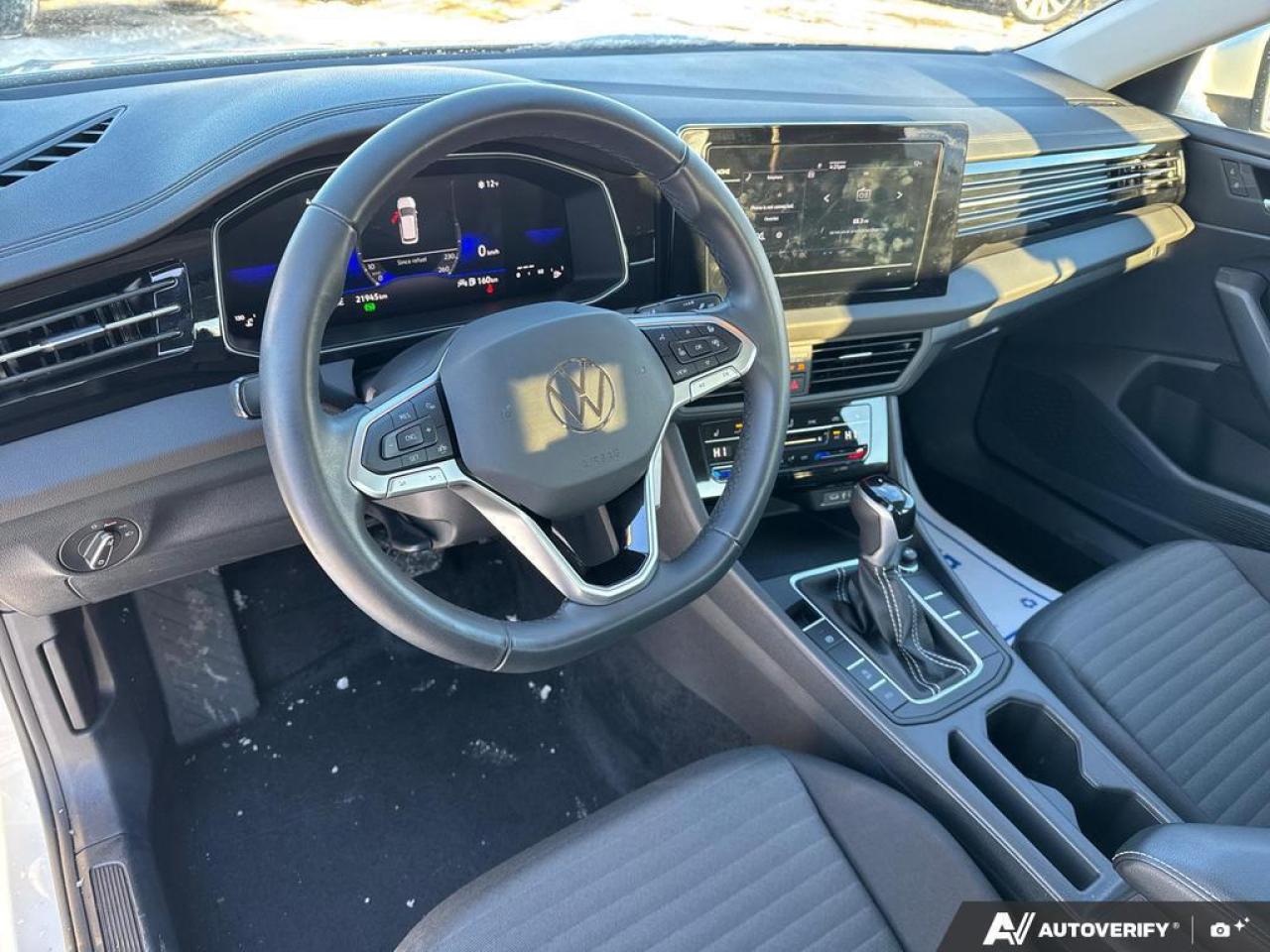 2025 Volkswagen Jetta Trendline Auto   HTD SEATS   HTD WHEEL   CARPLAY Photo