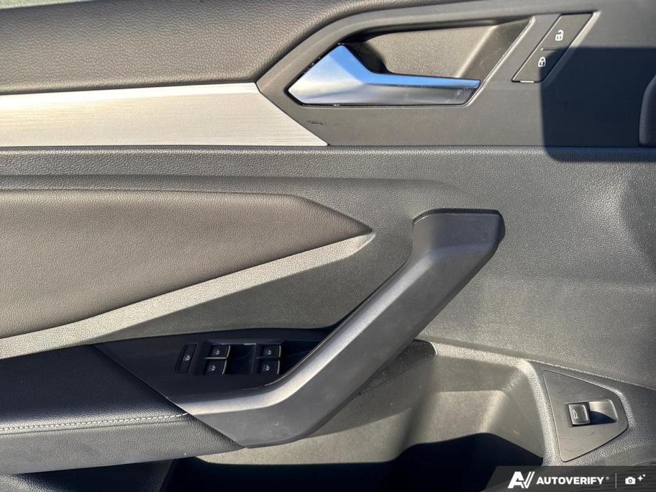 2025 Volkswagen Jetta Trendline Auto   HTD SEATS   HTD WHEEL   CARPLAY Photo