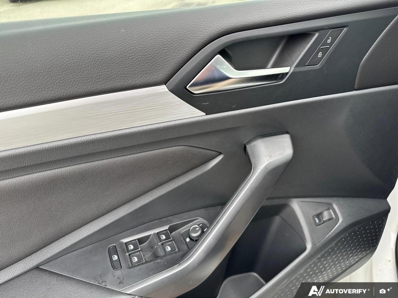 2025 Volkswagen Jetta Trendline Auto   HTD SEATS   HTD WHEEL   CARPLAY Photo