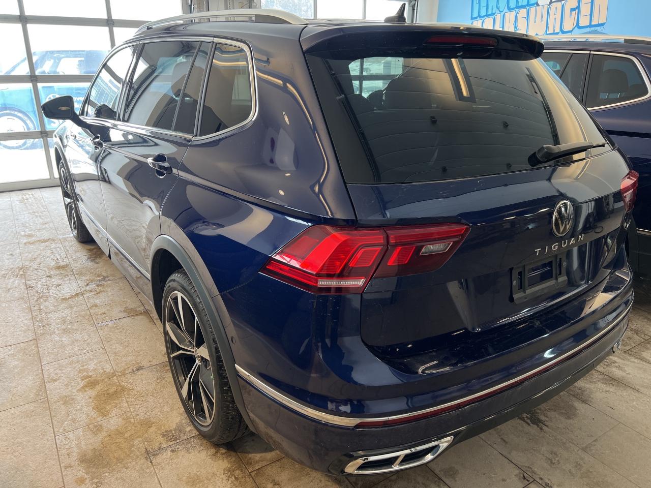 2024 Volkswagen Tiguan HIGHLINE R-LINE 4MOTION Photo2