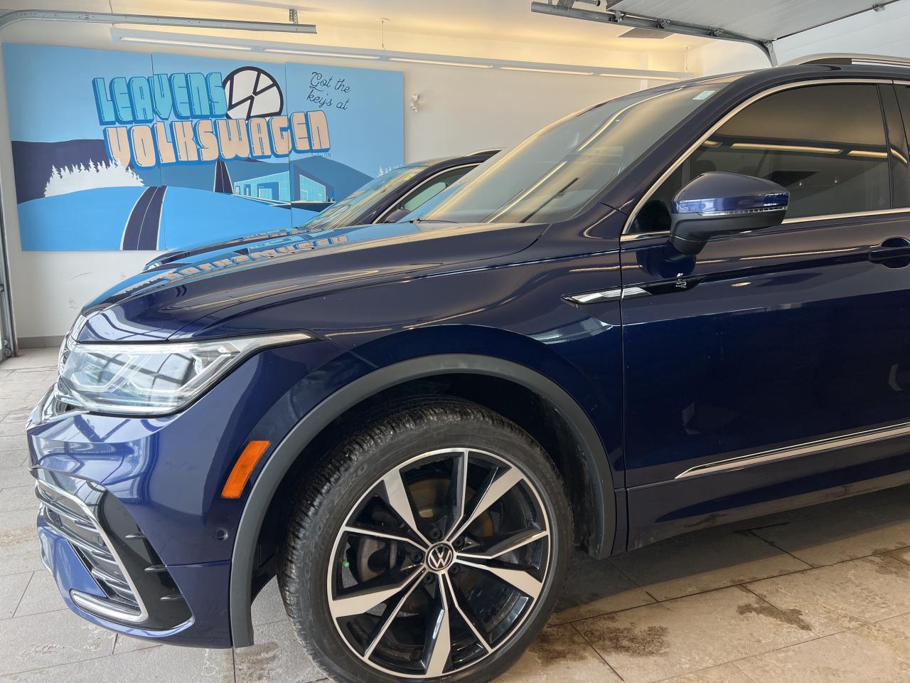 2024 Volkswagen Tiguan HIGHLINE R-LINE 4MOTION Photo0