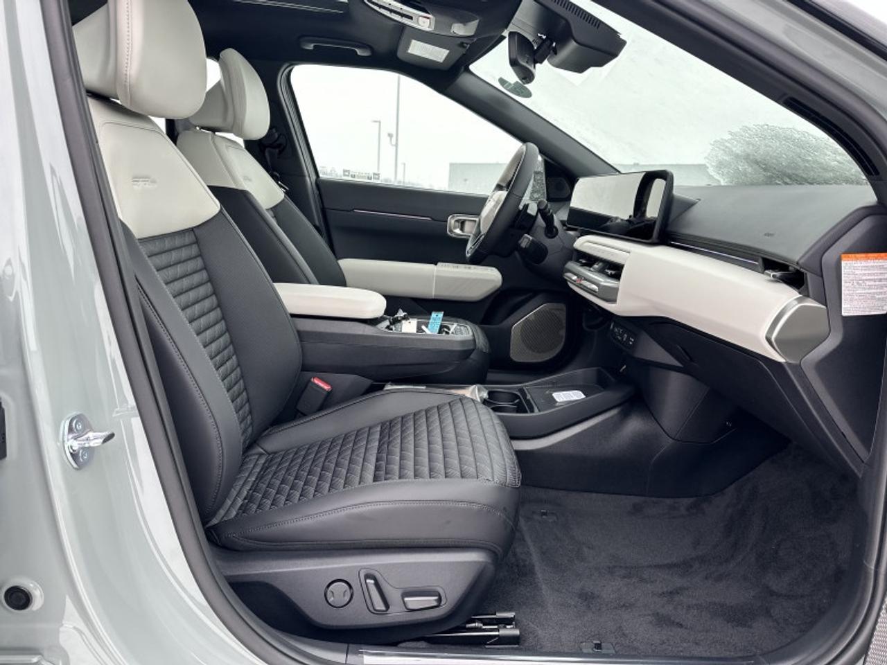 2026 Kia EV4 GT-Line Limited Photo
