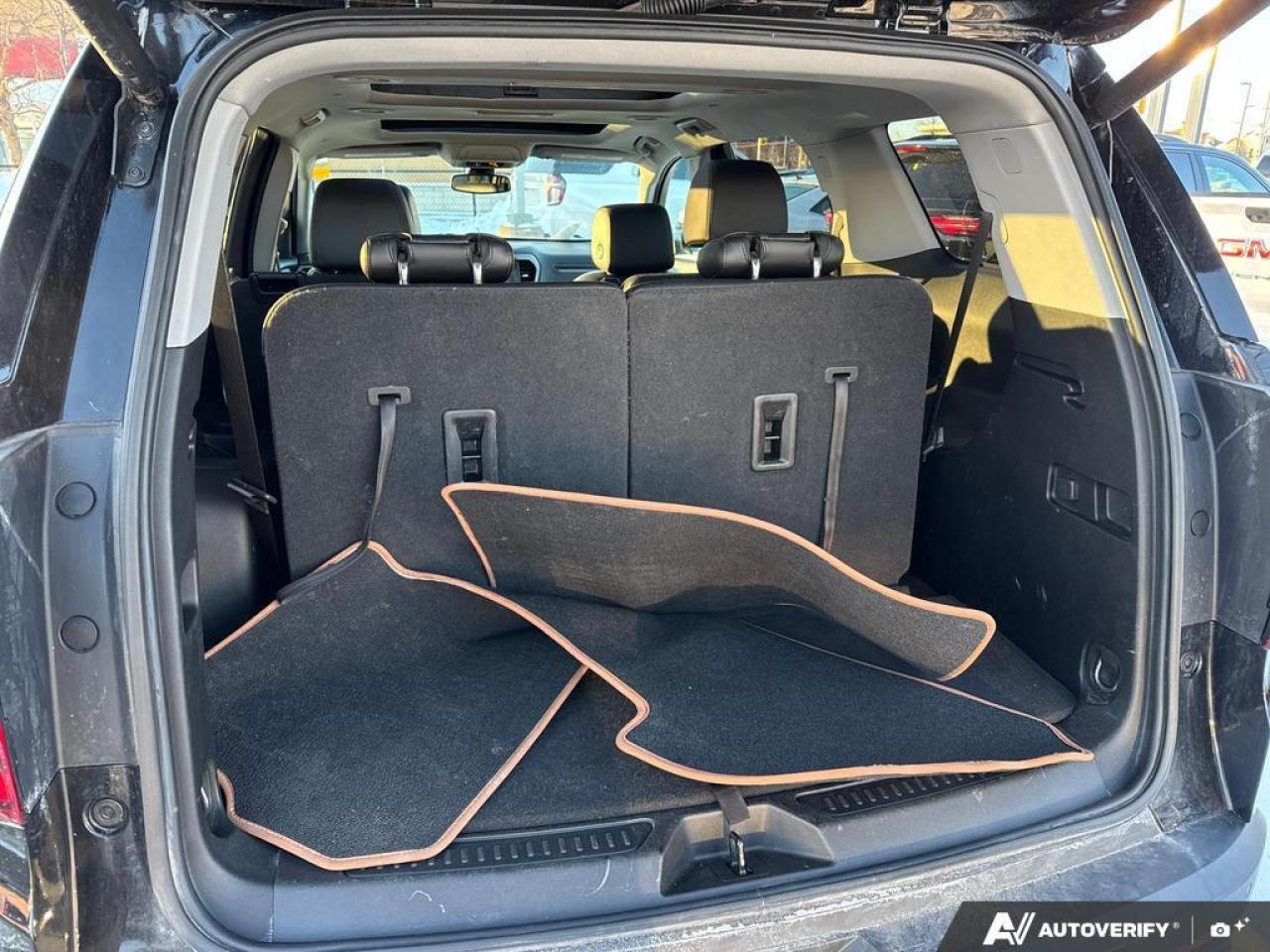 2022 GMC Acadia AT4 AWD   NO CLAIMS   ONE OWNER   SUNROOF Photo