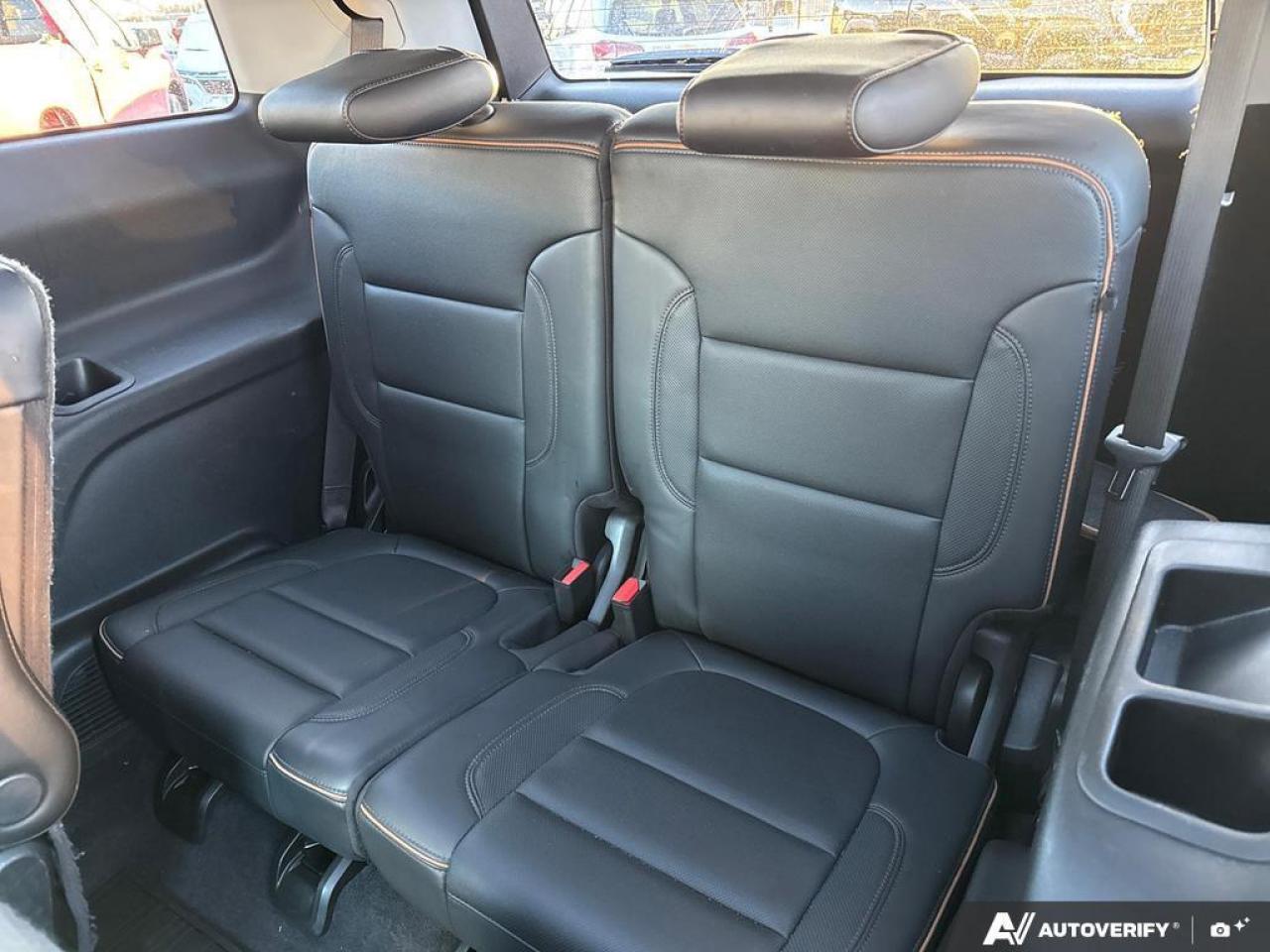 2022 GMC Acadia AT4 AWD   NO CLAIMS   ONE OWNER   SUNROOF Photo