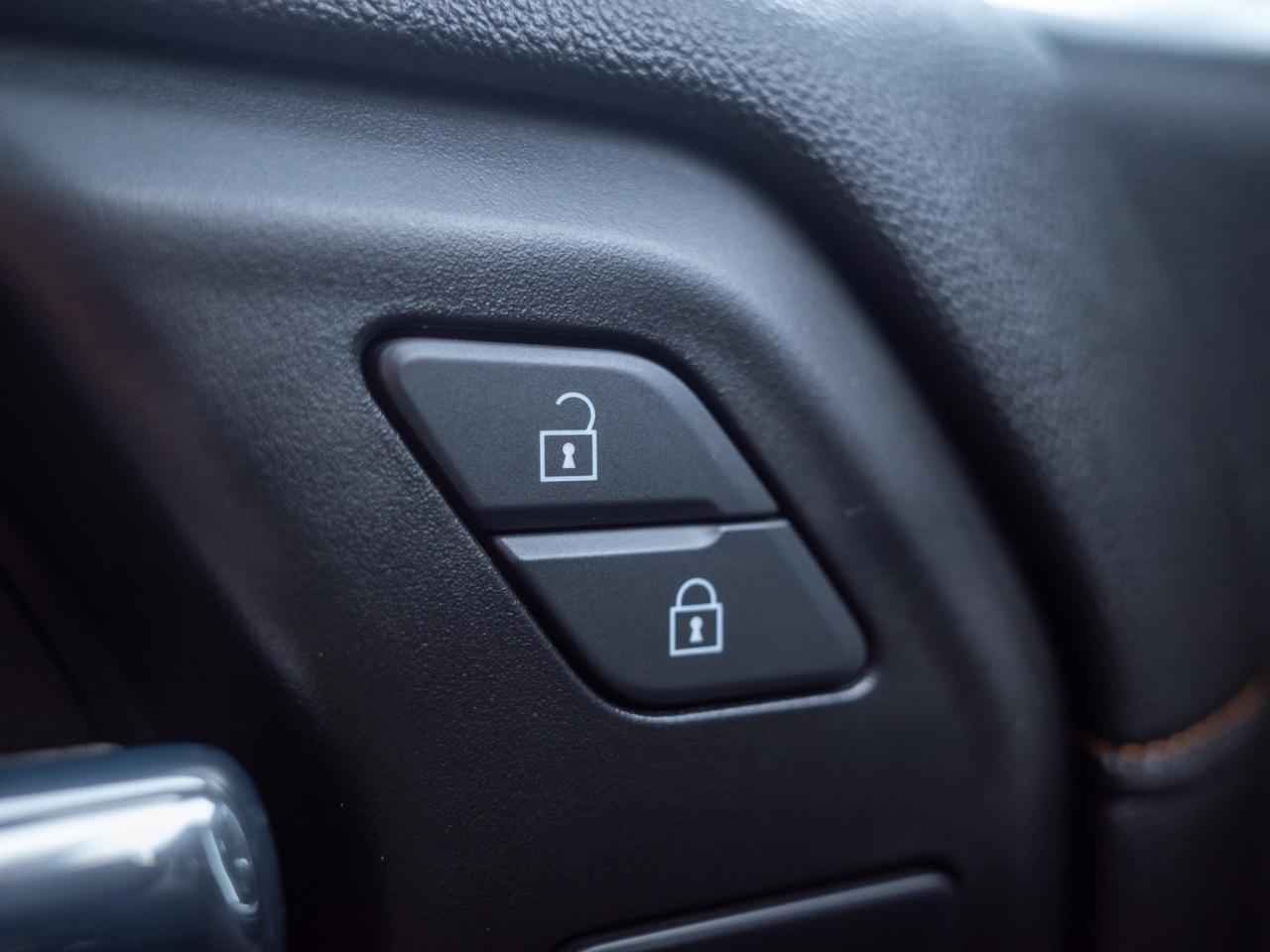 2021 GMC Sierra 1500 AT4 - Leather Steering Wheel   Seat Memory Photo