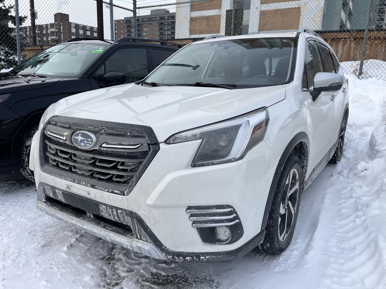 2023 Subaru Forester Premier CVT Photo0