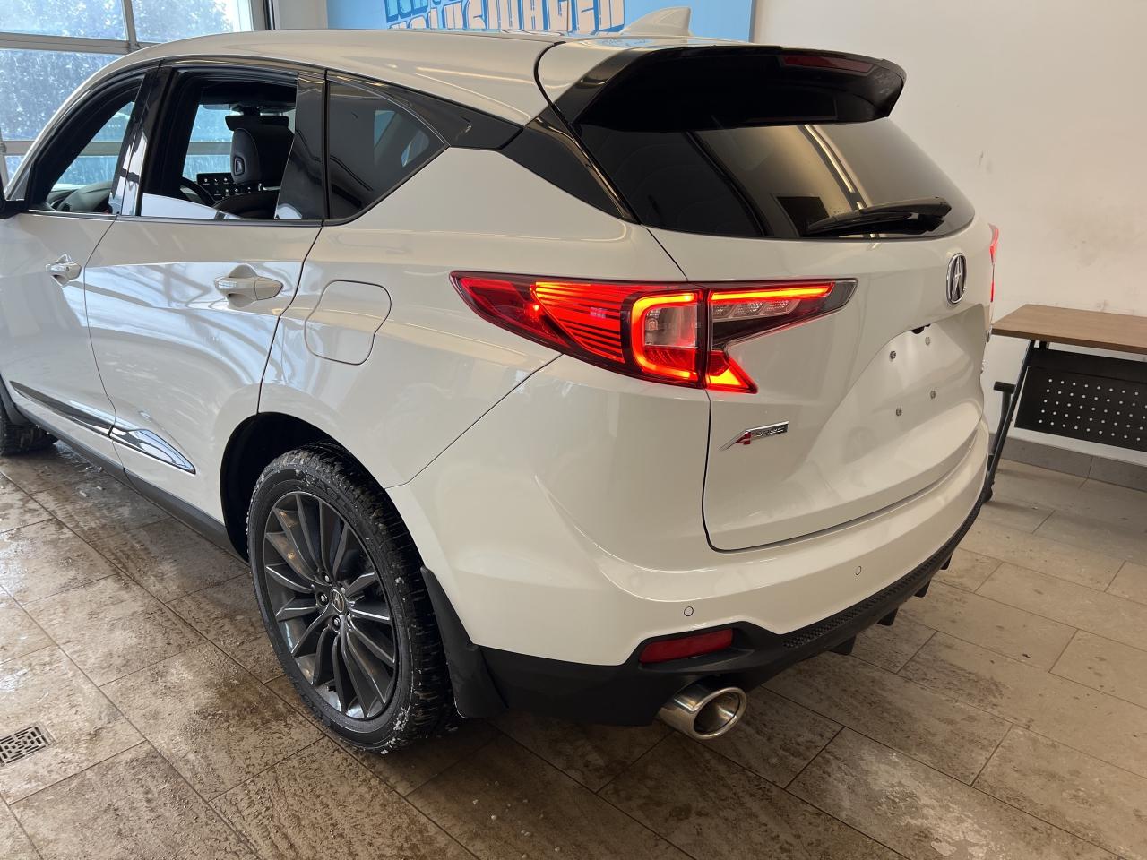 2022 Acura RDX Platinum Elite A-Spec AWD Photo2