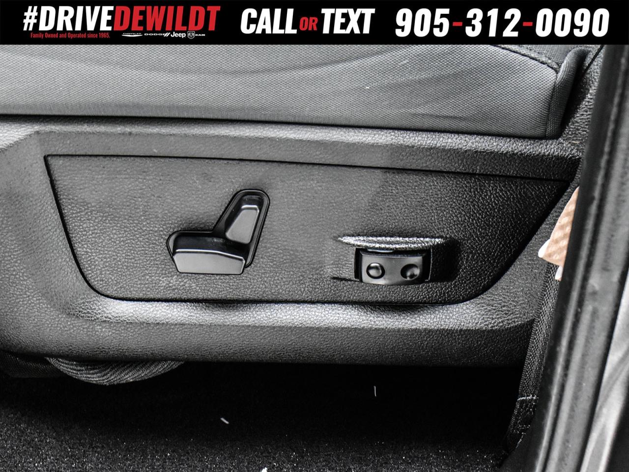 2020 RAM 1500 Classic WARLOCK   HEATED SEATS + WHEEL   HEMI ENGINE Photo