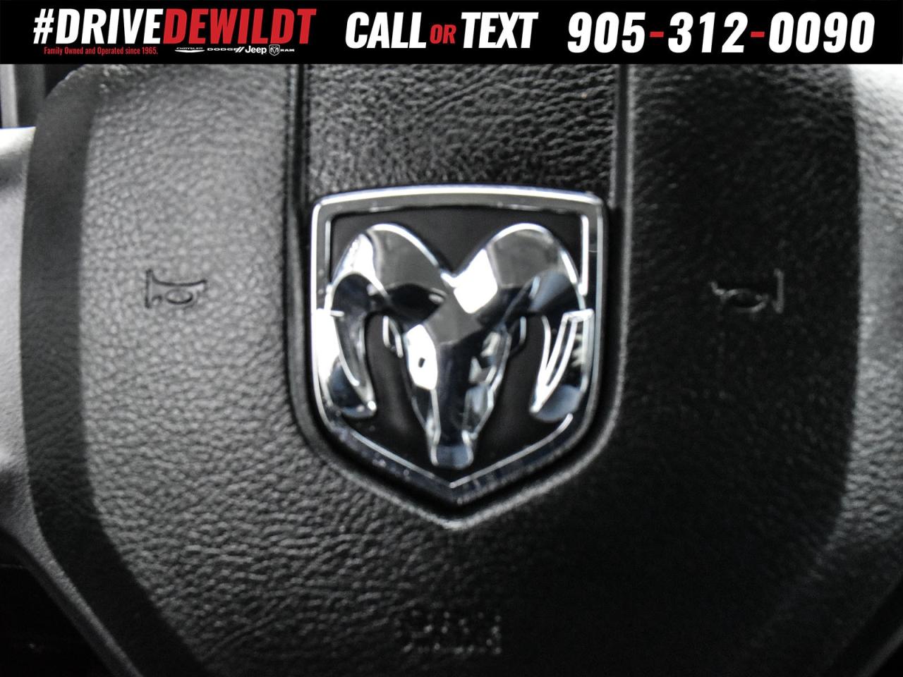 2020 RAM 1500 Classic WARLOCK   HEATED SEATS + WHEEL   HEMI ENGINE Photo