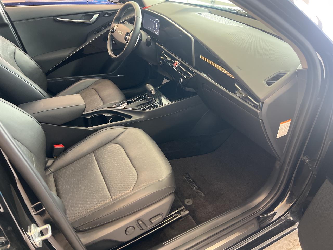 2024 Kia NIRO SX FWD Photo