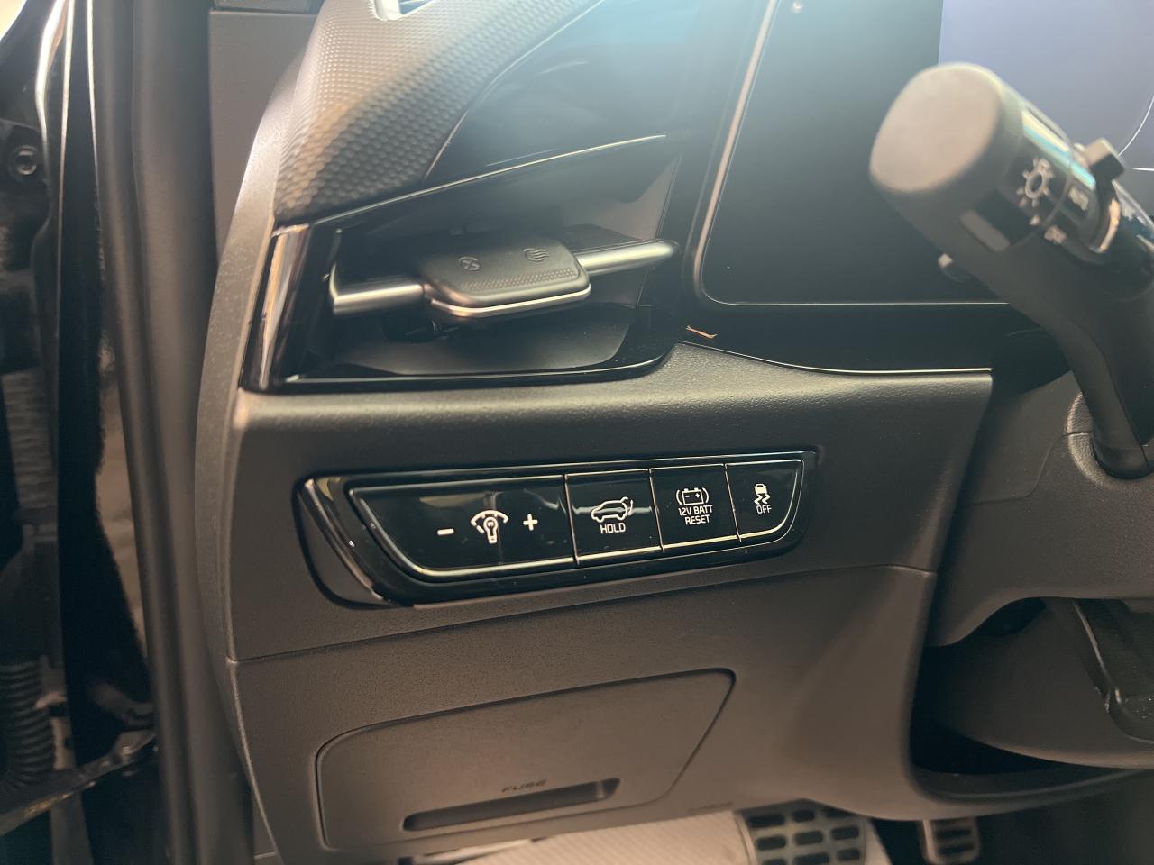 2024 Kia NIRO SX FWD Photo