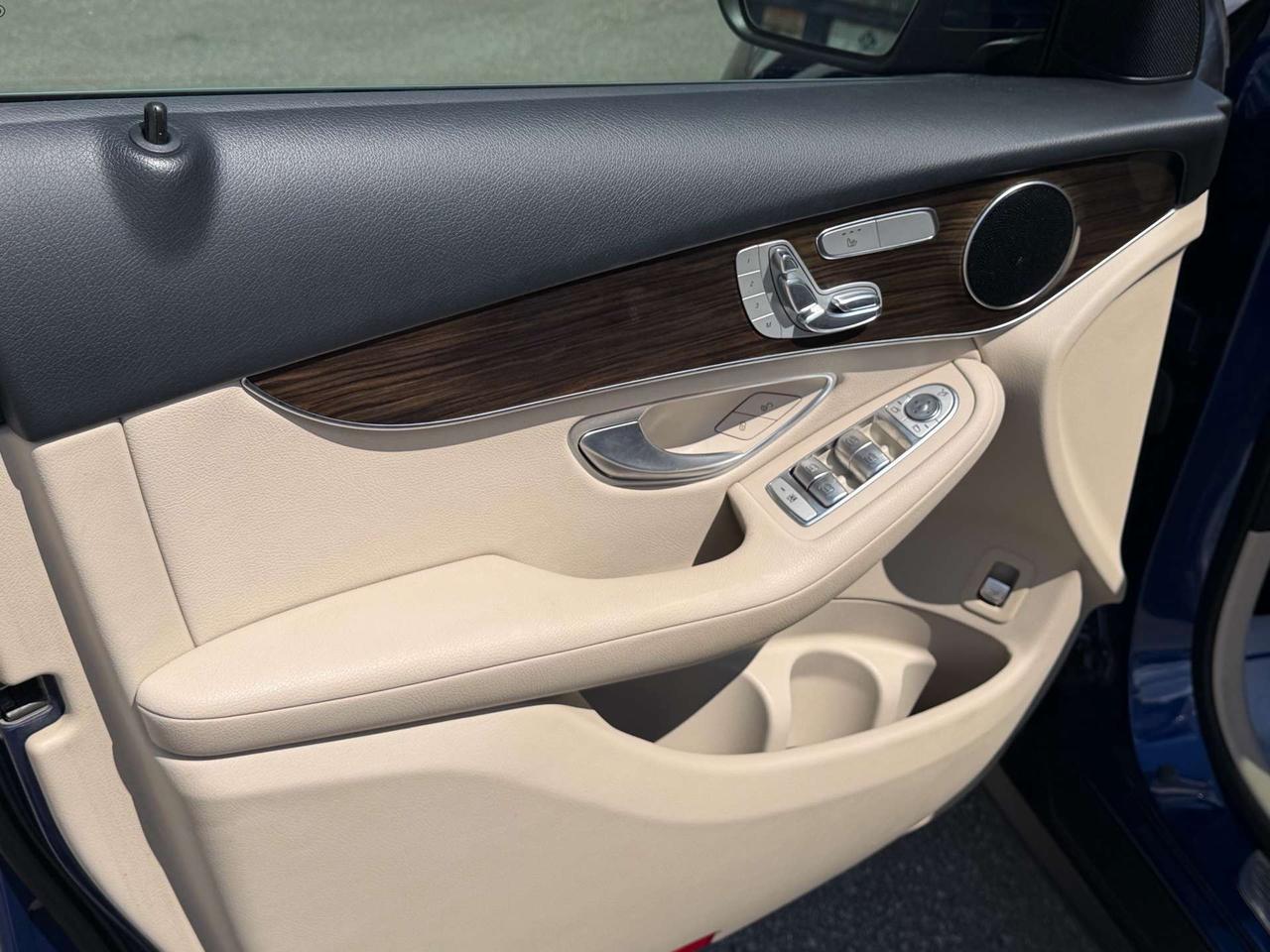 2018 Mercedes-Benz GLC GLC 300 ~ Coupe ~ 4MATIC ~ CERTIFIED Photo