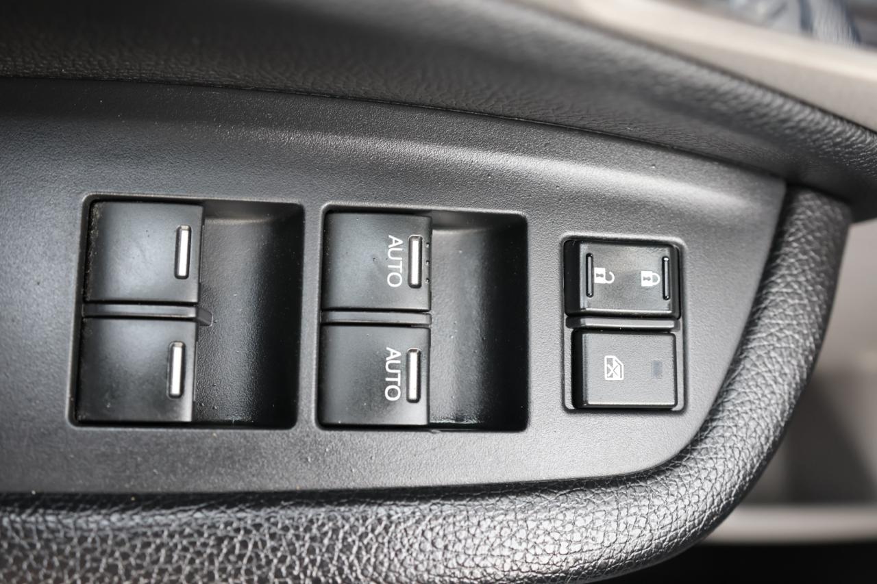 2016 Honda Pilot EXL-4WD-7PASS-R STARTER/NAV/LEATHER/SUNROOF/KEYLES Photo