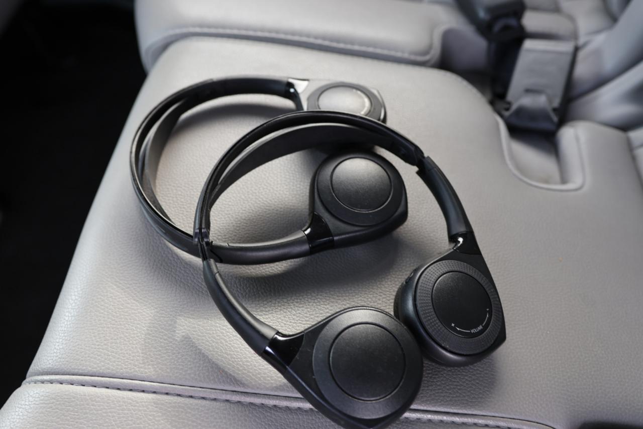 2016 Honda Pilot EXL-4WD-7PASS-R STARTER/NAV/LEATHER/SUNROOF/KEYLES Photo