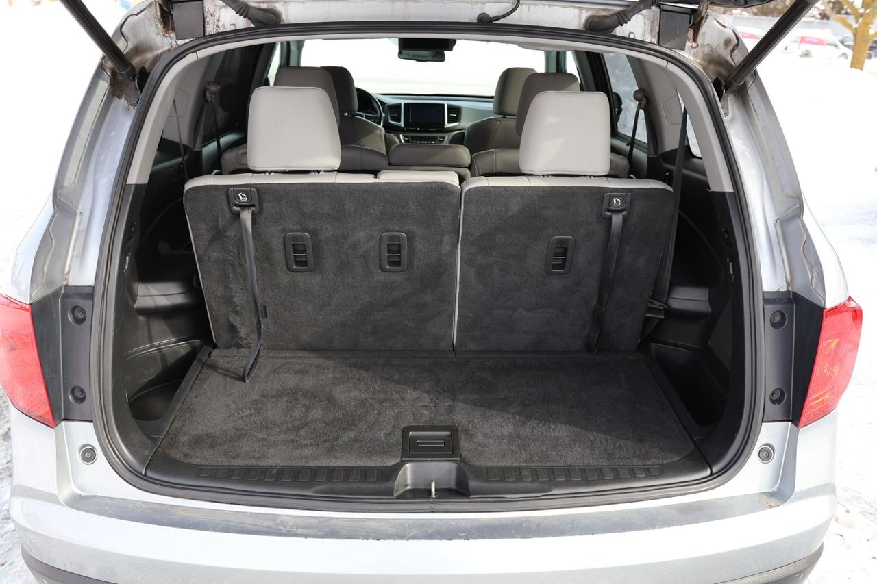 2016 Honda Pilot EXL-4WD-7PASS-R STARTER/NAV/LEATHER/SUNROOF/KEYLES Photo