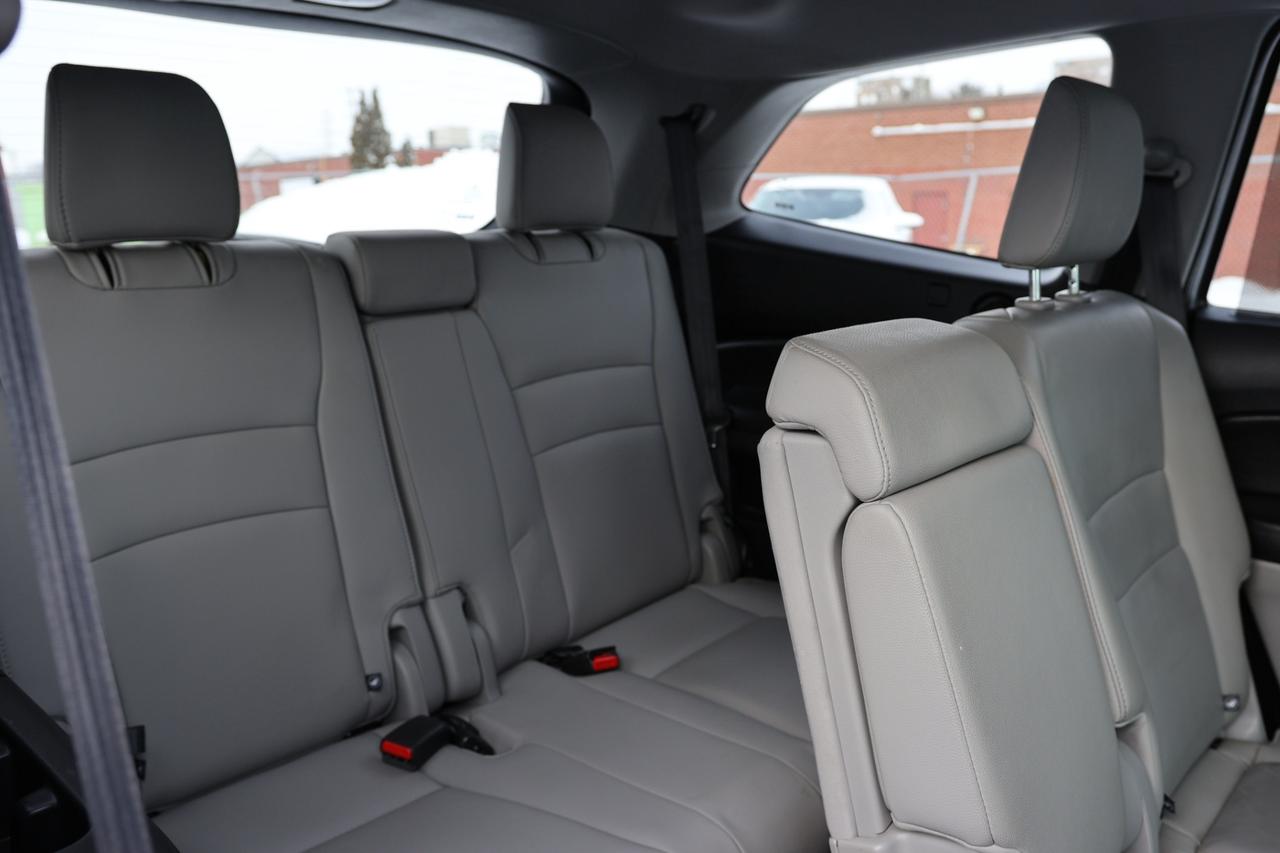 2016 Honda Pilot EXL-4WD-7PASS-R STARTER/NAV/LEATHER/SUNROOF/KEYLES Photo