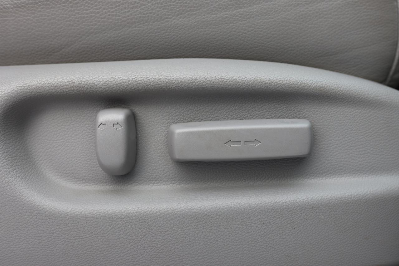 2016 Honda Pilot EXL-4WD-7PASS-R STARTER/NAV/LEATHER/SUNROOF/KEYLES Photo