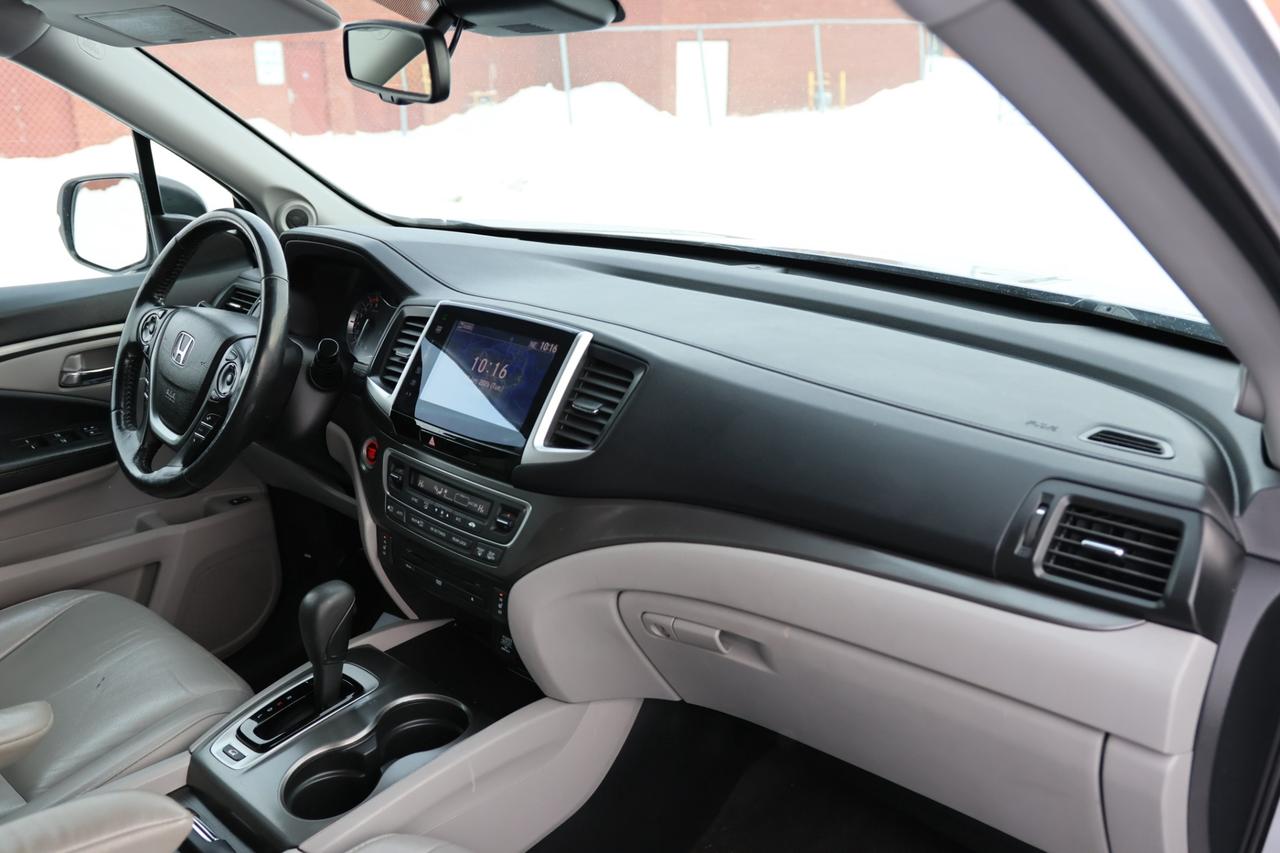2016 Honda Pilot EXL-4WD-7PASS-R STARTER/NAV/LEATHER/SUNROOF/KEYLES Photo