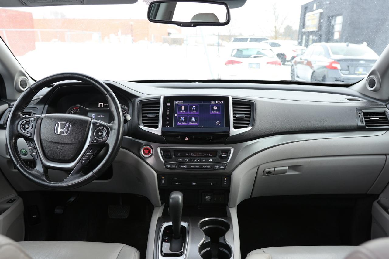 2016 Honda Pilot EXL-4WD-7PASS-R STARTER/NAV/LEATHER/SUNROOF/KEYLES Photo