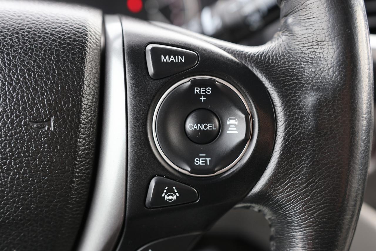 2016 Honda Pilot EXL-4WD-7PASS-R STARTER/NAV/LEATHER/SUNROOF/KEYLES Photo