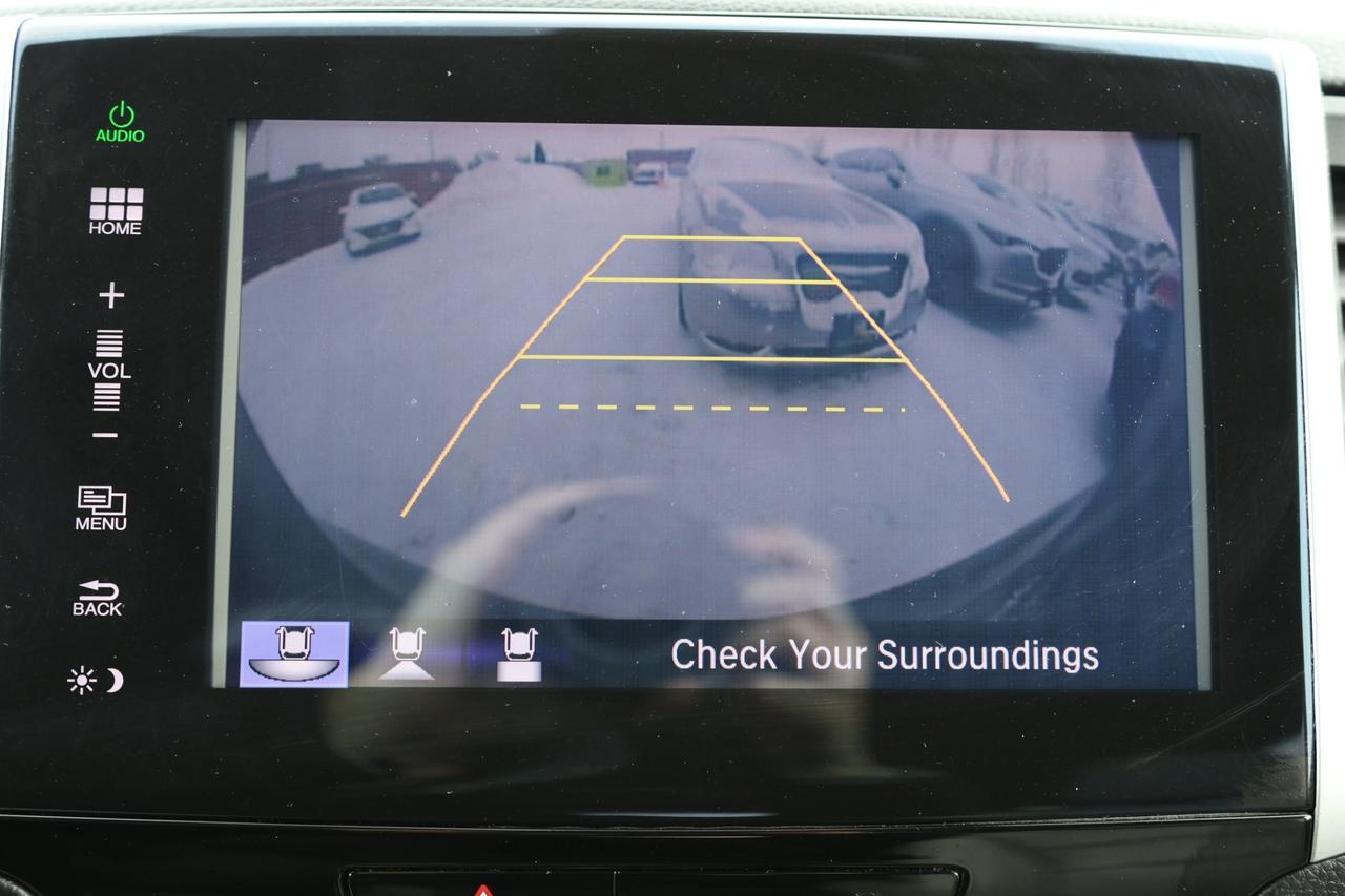 2016 Honda Pilot EXL-4WD-7PASS-R STARTER/NAV/LEATHER/SUNROOF/KEYLES Photo