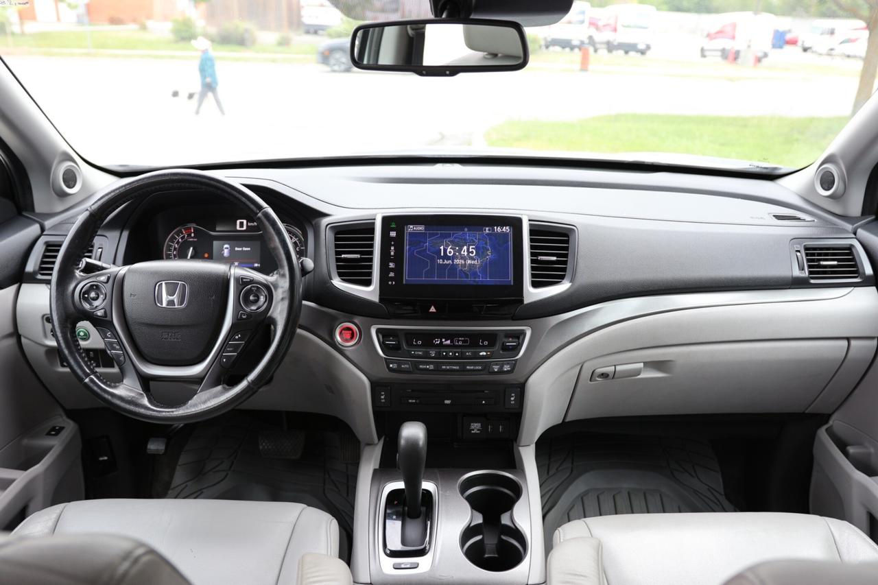2016 Honda Pilot EXL-4WD-7PASS-R STARTER/ADAPT CRUISE/NAV/B CAM/P S Photo