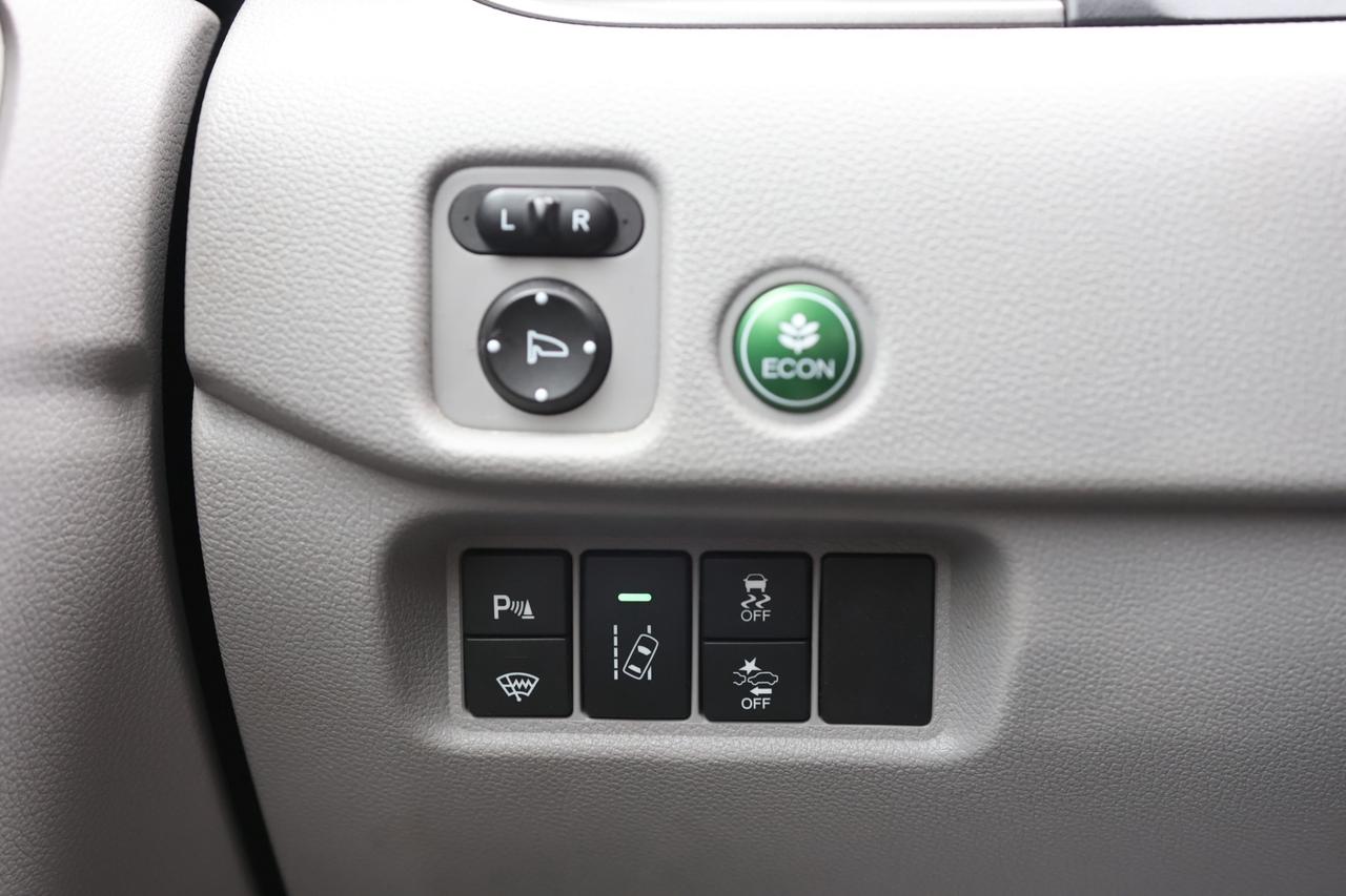 2016 Honda Pilot EXL-4WD-7PASS-R STARTER/ADAPT CRUISE/NAV/B CAM/P S Photo