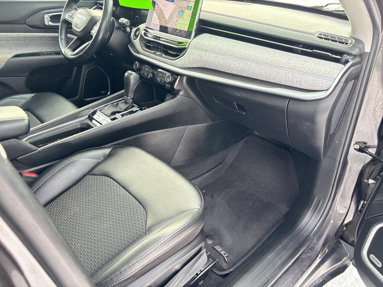 2022 Jeep Compass NORTH Photo