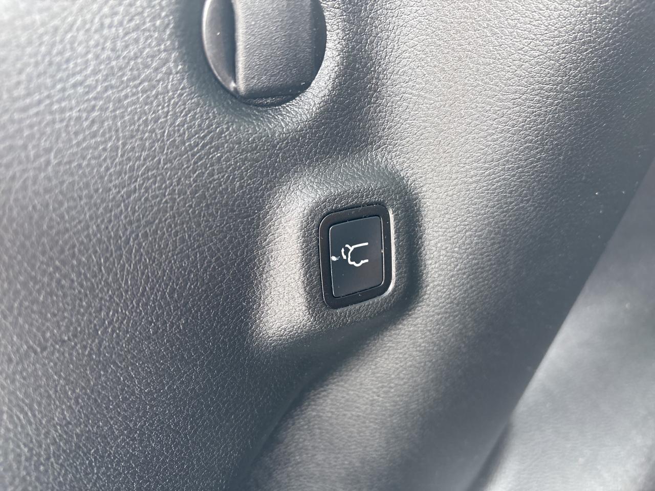 2022 Jeep Compass NORTH Photo