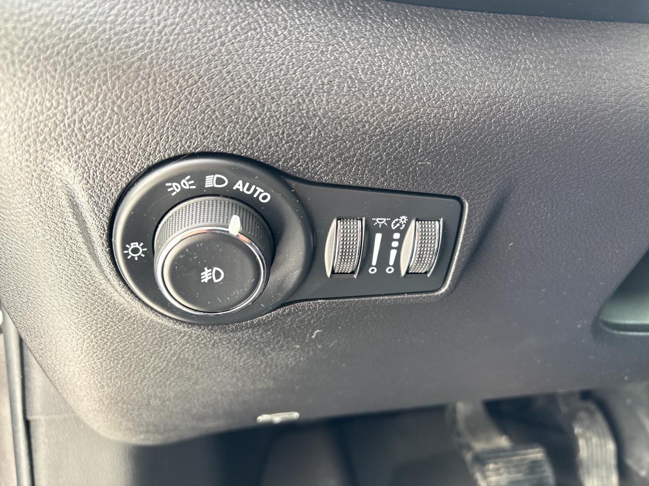 2022 Jeep Compass NORTH Photo