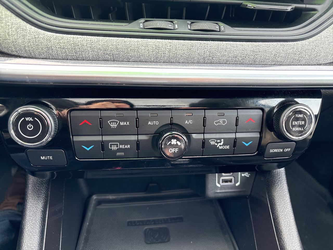 2022 Jeep Compass NORTH Photo