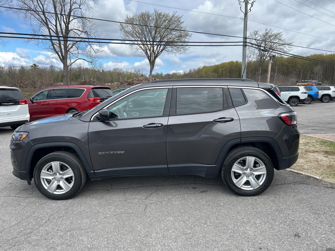 2022 Jeep Compass NORTH Photo