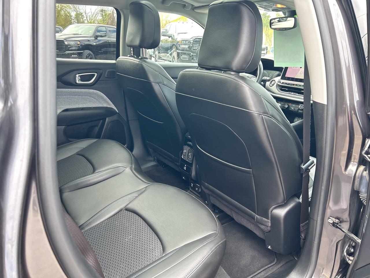 2022 Jeep Compass NORTH Photo