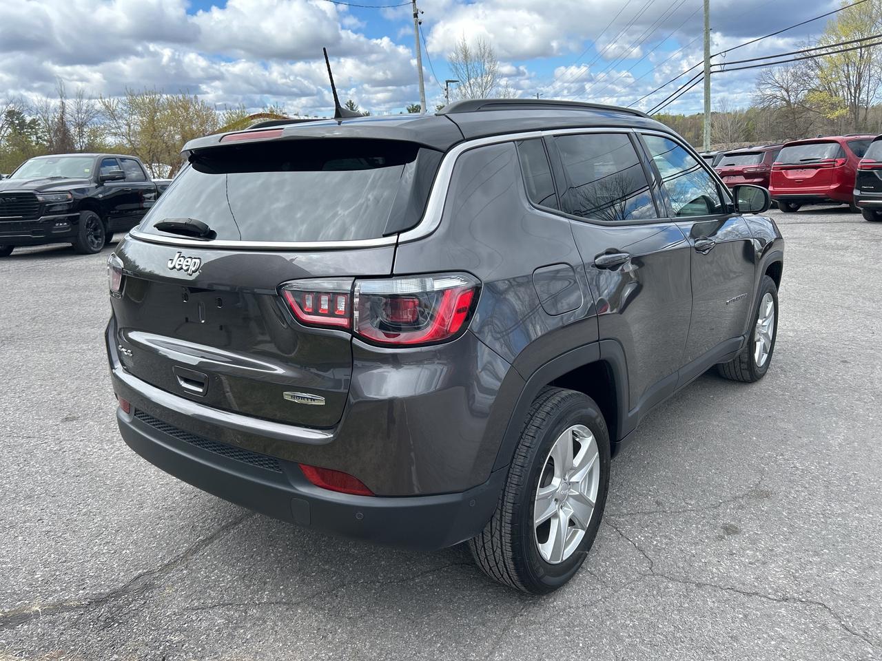 2022 Jeep Compass NORTH Photo