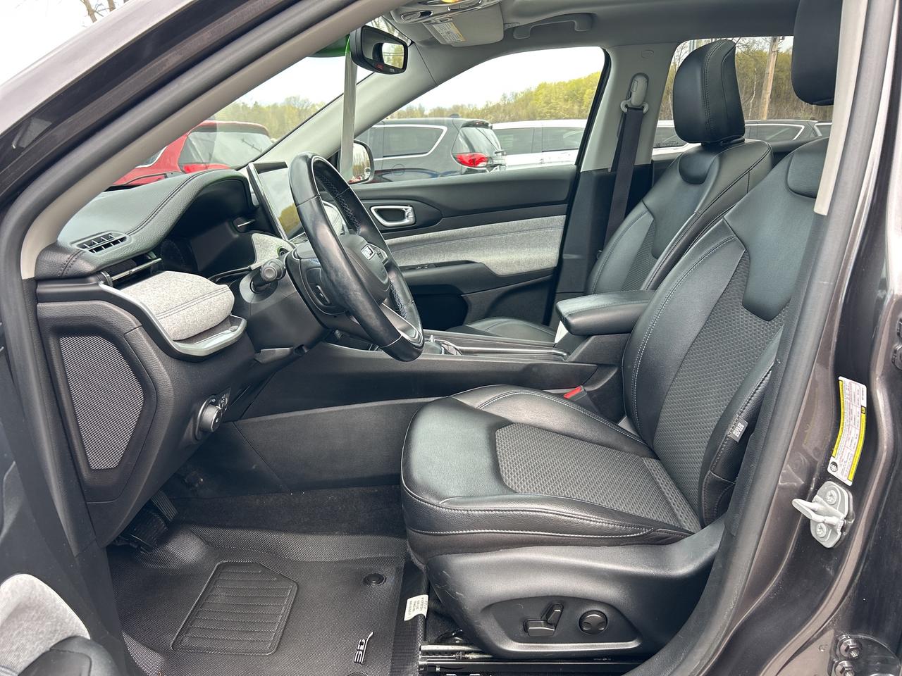 2022 Jeep Compass NORTH Photo