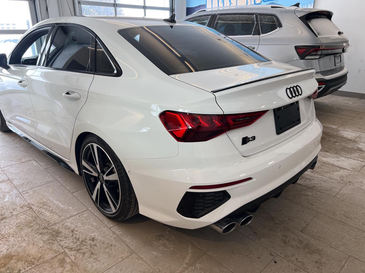 2024 Audi S3 Sedan Komfort 2.0 TFSI quattro Photo2