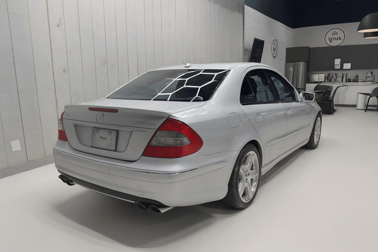 2008 Mercedes-Benz E-Class 4dr Sdn 6.3L AMG RWD Photo