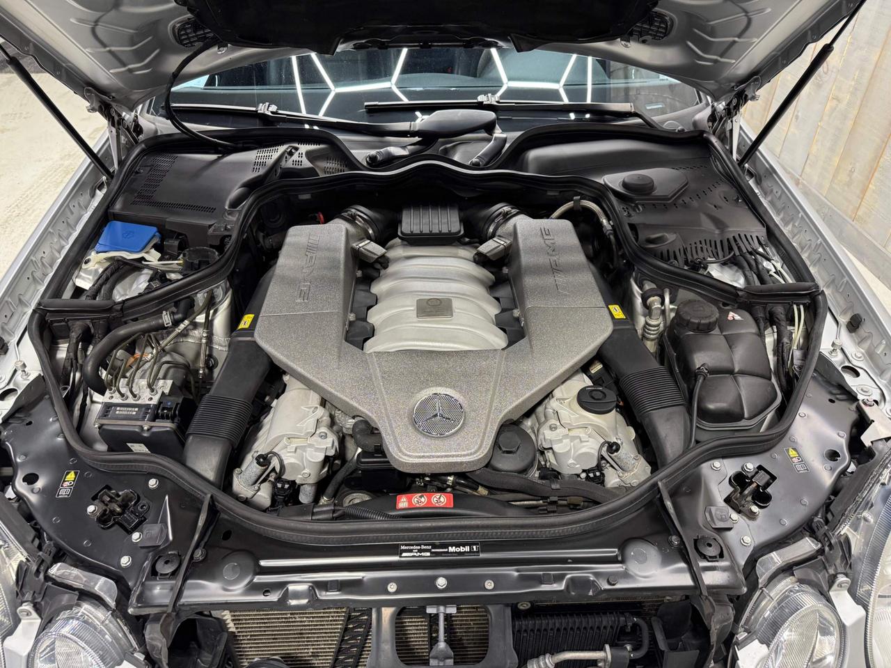 2008 Mercedes-Benz E-Class 6.3L AMG RWD  PRISTINE CONDITION ACCIDENT FREE Photo