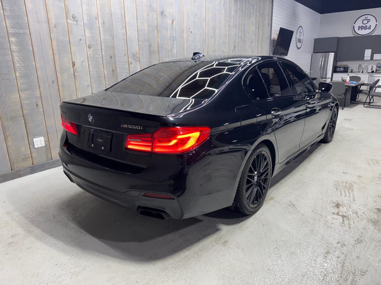 2018 BMW 5 Series M550i xDrive Sedan Photo