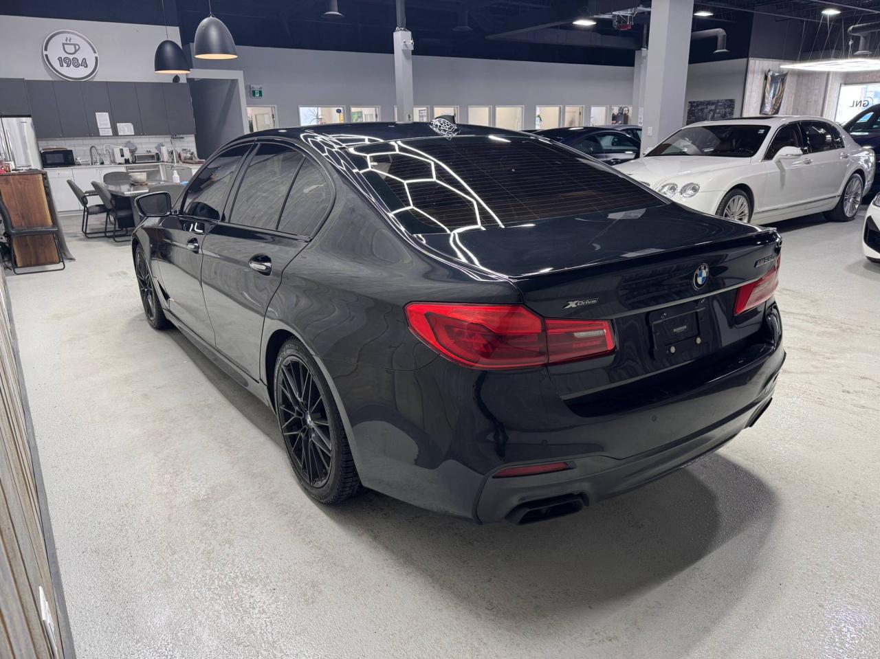 2018 BMW 5 Series M550i xDrive Sedan Photo