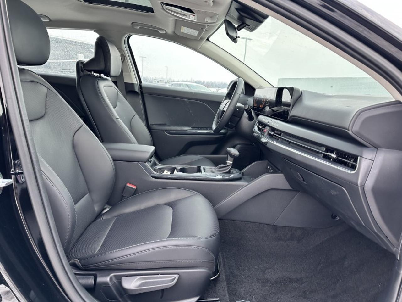 2026 Kia K4 EX+ Hatchback IVT Photo