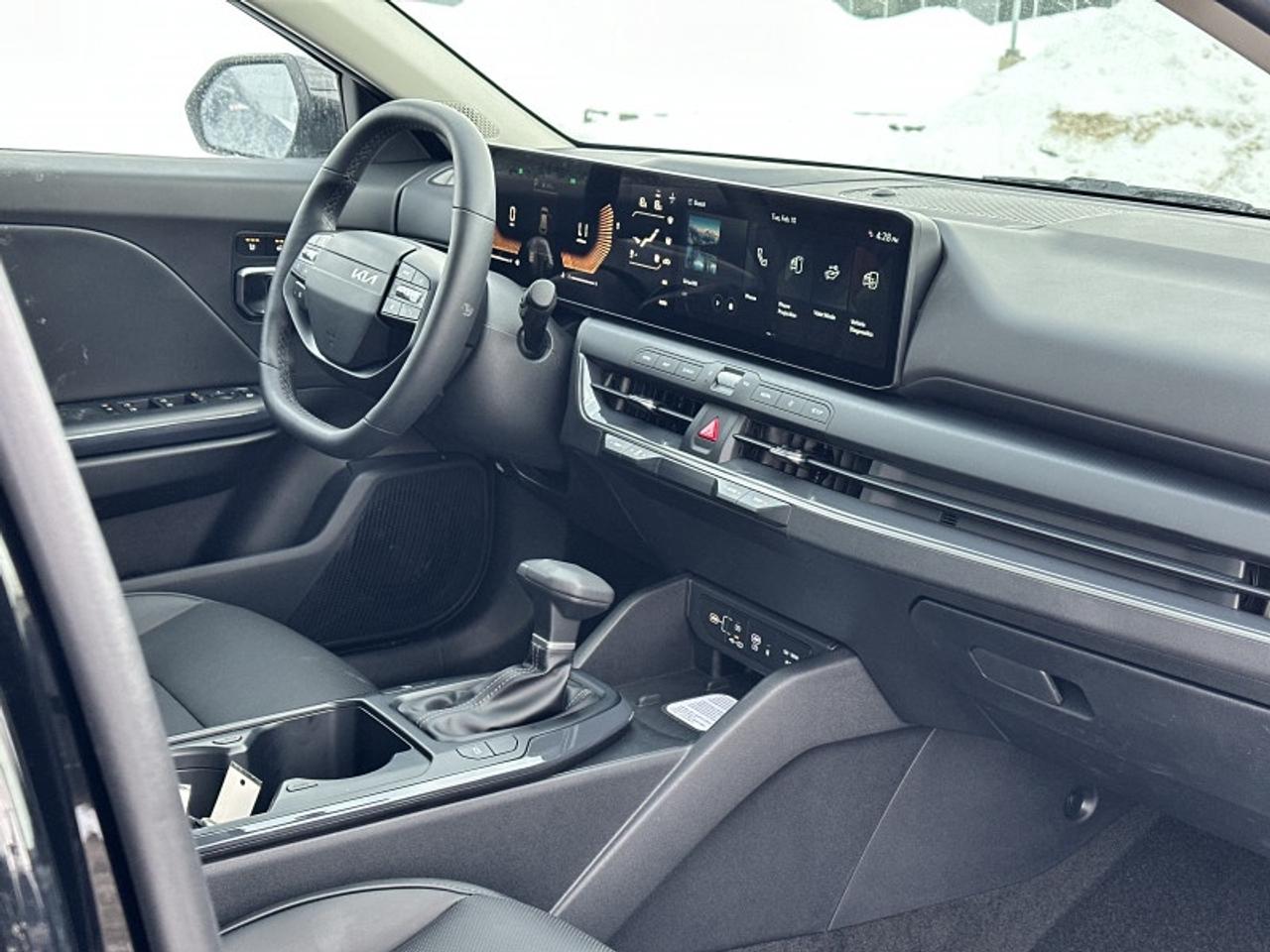 2026 Kia K4 EX+ Hatchback IVT Photo