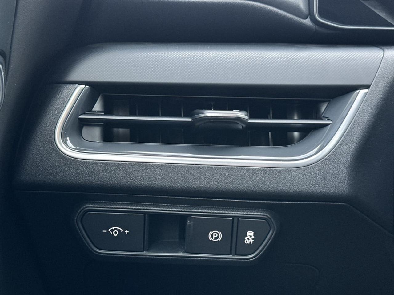 2026 Kia K4 EX+ Hatchback IVT Photo