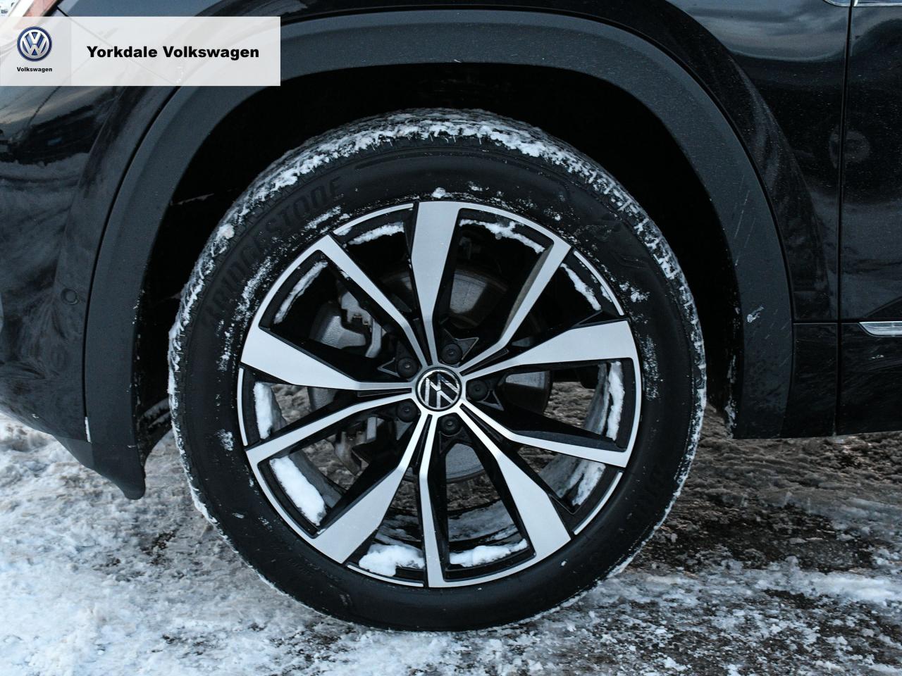 2025 Volkswagen Atlas Cross Sport  Photo