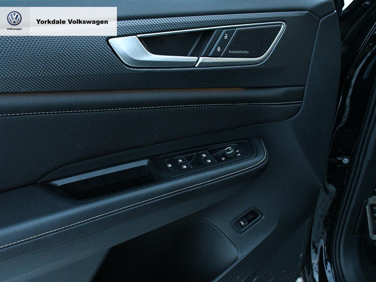 2025 Volkswagen Atlas Cross Sport  Photo