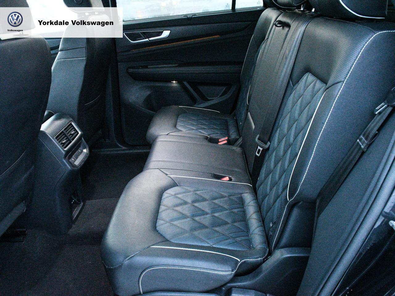 2025 Volkswagen Atlas Cross Sport  Photo